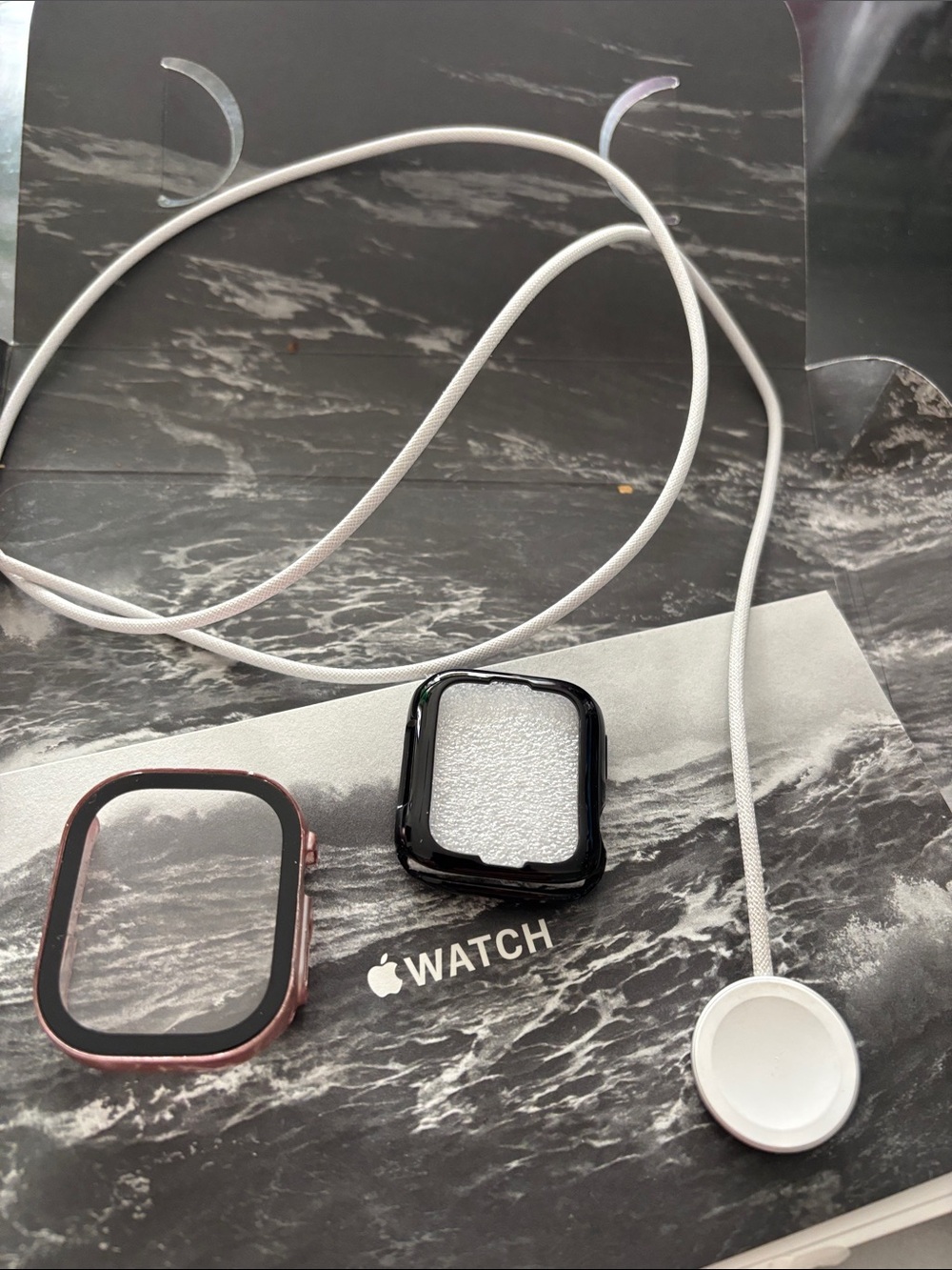Apple Watch Ultra 2 - Picture 3 of 3
